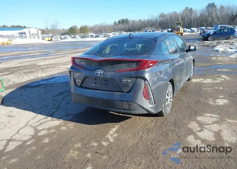 2021 Toyota Prius Prime Limited z USA, uszkodzony, nr VIN JTDKAMFP9M3172534